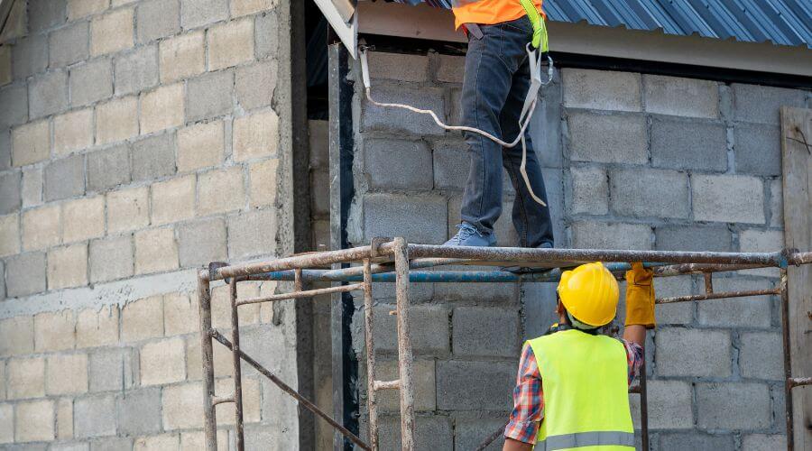Expert top industrial roofings services in Iola, WI